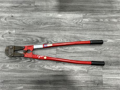 LARGE SET OF BOLT CUTTERS - SPECS IN PHOTOS