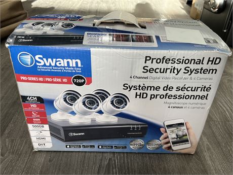SWANN PROFESSIONAL HD SECURITY SYSTEM - LIKE NEW