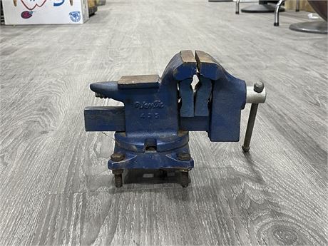 WENLIE 435 BENCH VICE - 9” LONG