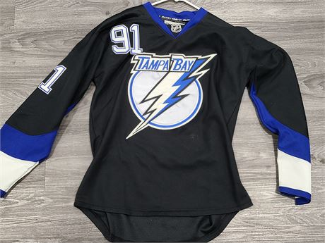 AUTHENTIC CCM TAMPA BAY JERSEY STAMKOS SIZE 48