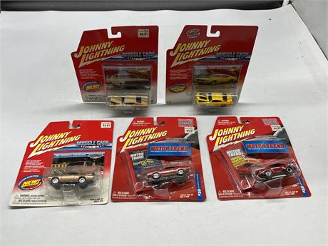(5) JOHNNY LIGHTNING MUSCLE CARS / MOTOR TREND DIECAST CARS IN BOX