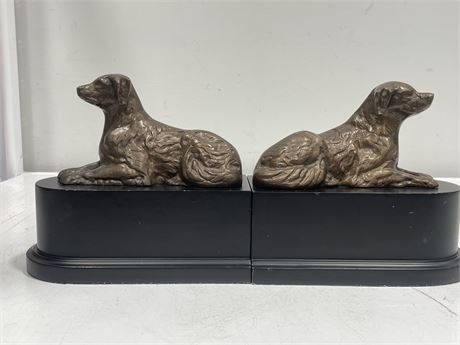 2 VINTAGE BRONZE DOGS ON WOOD BASE BOOKENDS