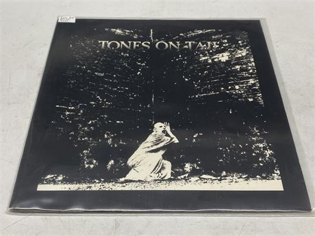 TONES ON TAIL - RARE UK PRESS 1983 - EXCELLENT (E)
