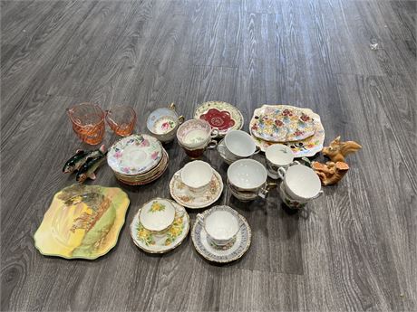 LOT OF MISC CHINA - SOME ROYAL ALBERT & DOULTON
