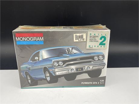 NEW SEALED 1:24 SCALE PLYMOUTH MODEL KIT