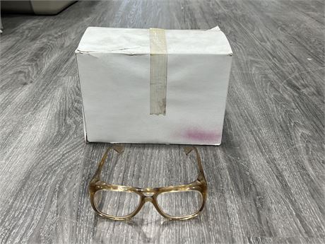 Urban Auctions - 10 NEW PAIRS OF GLASSES