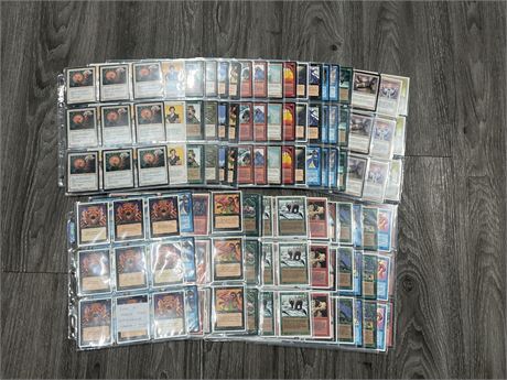 APPRX 300 MAGIC THE GATHERING CARDS - MINT
