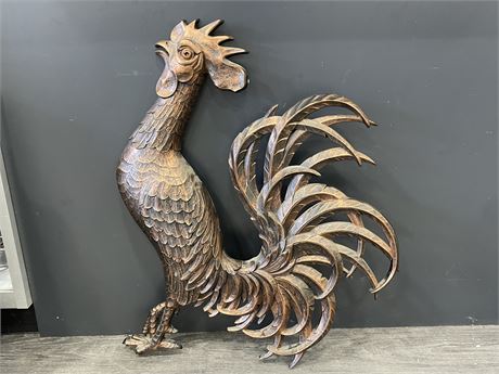 LARGE VINTAGE SYROCO ROOSTER 24”x28”