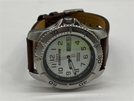 MENS TIMEX INDIGLO DIVERS WATCH - EXCELLENT CONDITION