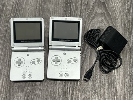 2 GAMEBOY ADVANCE SP’S W/CHARGER