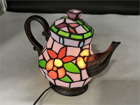 STAINED GLASS TEAPOT LAMP (8” tall)