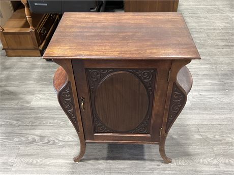 VINTAGE WOOD CARVED DETAIL ACCENT CABINET (17”x24”x30” tall)