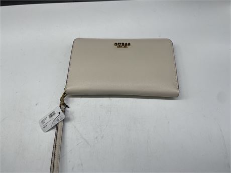 NEW WITH TAGS STONE GUESS CLUTCH