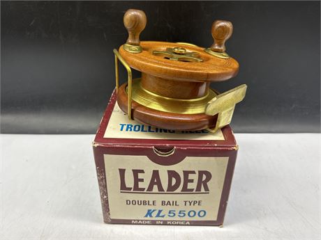 VINTAGE LEADER KL5500 TROLLING REEL IN BOX