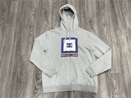 GREY DC HOODIE SIZE LARGE - GOOD CONDITION