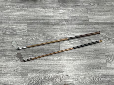 2 VINTAGE HICKORY RIGHT HANDED GOLF CLUBS