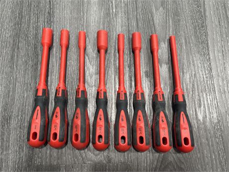 8 GEARWRENCH NUT DRIVERS