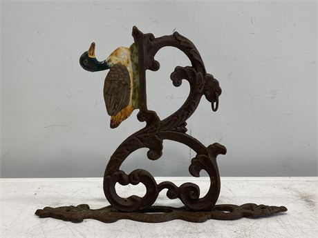 CAST IRON DUCK PLANT HANGWR (13”X10”)