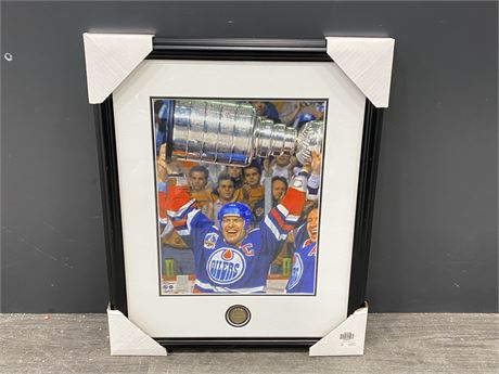 NEW MARK MESSIER PICTURE (18”X23”)