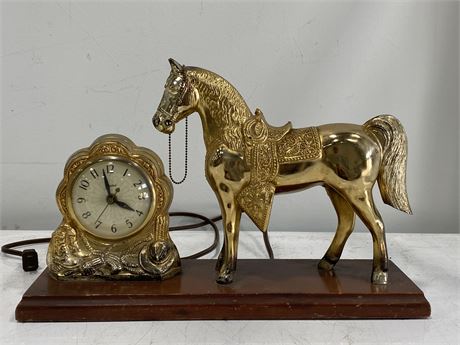 ANTIQUE MCM HORSE CLOCK - MADE IN USA (17”X11”)