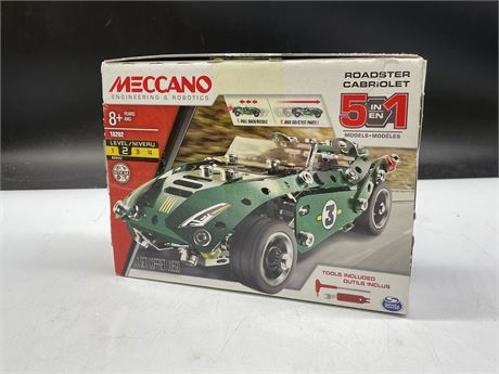 MECCANO ROADSTER CABRIOLET 5 IN 1 MODEL - OPEN BOX BUT COMPLETE