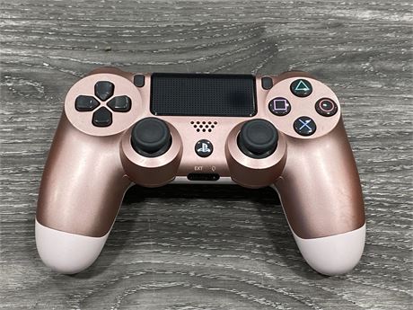 PS4 CONTROLLER SPECIAL EDITION PINK