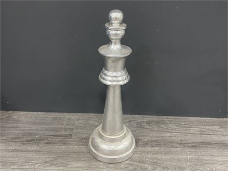 LARGE CHROME PAWN CHESS PIECE (2ft tall)