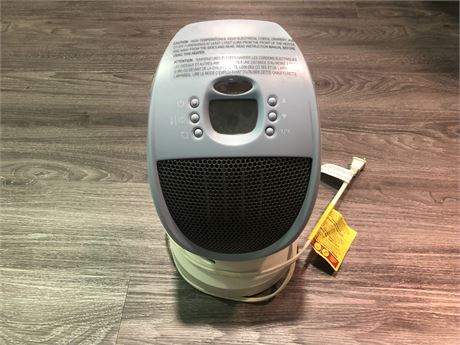 SPACE HEATER (LIKE NEW)