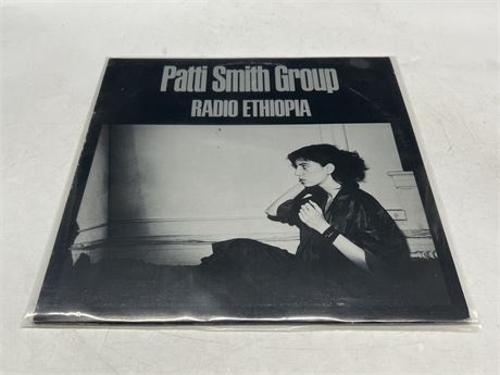 PATTI SMITH GROUP - RADIO ETHIOPIA - NEAR MINT (NM)