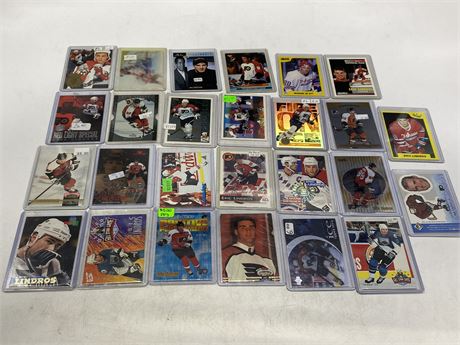 26 ERIC LINDROS CARDS