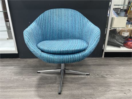 MID CENTURY BLUE 360 SWIVEL CHAIR - MADE IN SWEDEN 27” TALL