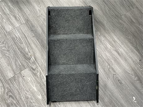 WOODEN PET RAMP / STAIRS (14”x32”)