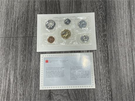1990 UNCIRCULATED ROYAL CANADIAN MINT COIN SET