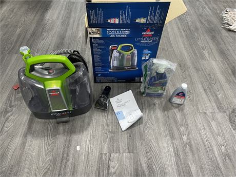 BISSELL LITTLE GREEN CARPET CLEANER IN BOX