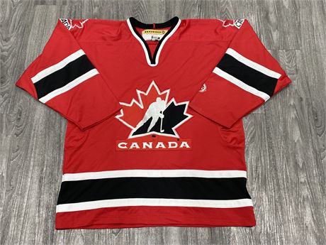 TEAM CANADA JERSEY - SIZE L