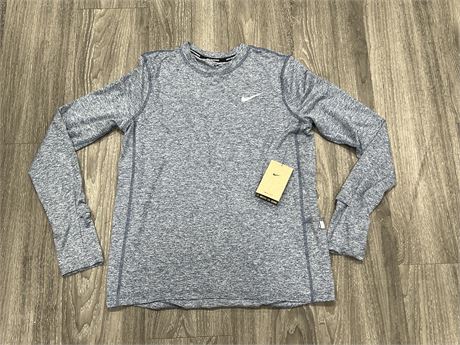 NEW W/ TAGS NIKE RUNNING DRI-FIT WOMENS LONG SLEEVE - SIZE S