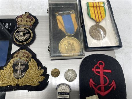 2 MEDALS, 3 PATCHES & 2 BUTTONS + PIN