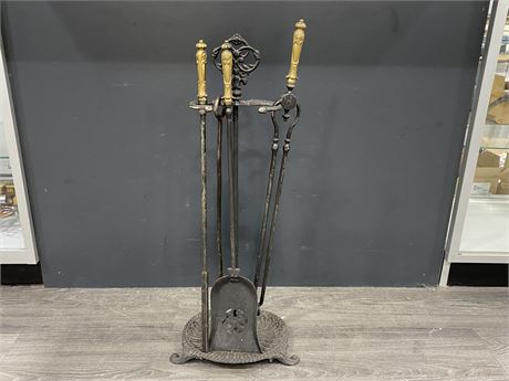 VINTAGE CAST IRON / BRASS HANDLES FIRE PLACE TOOLS (30” TALL)