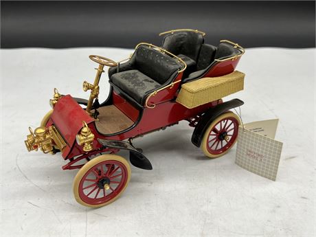 FRANKLIN MINT 1:16 SCALE DIECAST 1903 FORD MODEL A (7” wide)