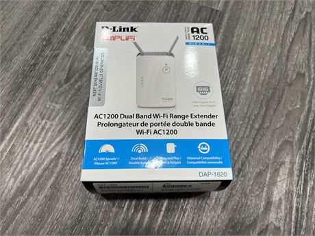 (NEW) D-LINK AC1200 WI-FI EXTENDER