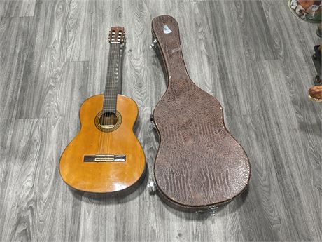 YAMAHA G-235 ACOUSTIC GUITAR IN CASE (MISSING 1 STRING)