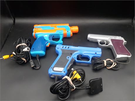 COLLECTION OF GUNS FOR VARIOUS GAMING CONSOLES