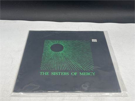 THE SISTERS OF MERCY - A MERCIFUL RELEASE - EXCELLENT (E)