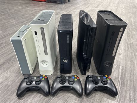 XBOX/PLAYSTATION LOT - SYSTEMS & CONTROLLERS - AS IS