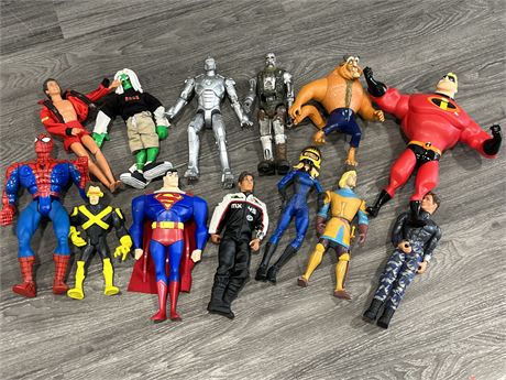 LOT OF COLLECTABLE FIGURES - TALLEST IS 14”