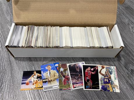 BOX OF NBA CARDS (Many stars)