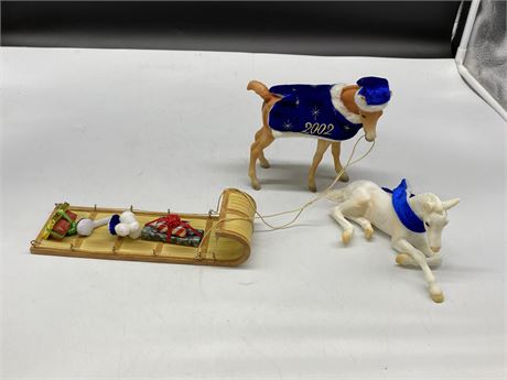 2 BREYER CHRISTMAS FOALS W/ SLED & PRESENTS (Foals are 7” long)