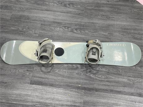 LIMITED SNOWBOARD 57”