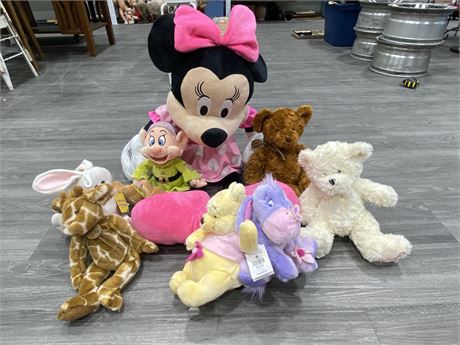 NEW - LARGE MINNIE (3FT), BEARS, DOPEY, POOH & MORE
