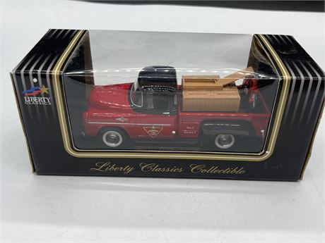 LIMITED EDITION CANADIAN TIRE DIECAST IN BOX - 1957 FARGO PICKUP
